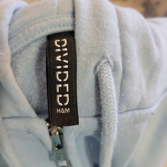 H & M Women Blue Short Hooded Sweatshirt Jacket size Small - Picture 4 of 7